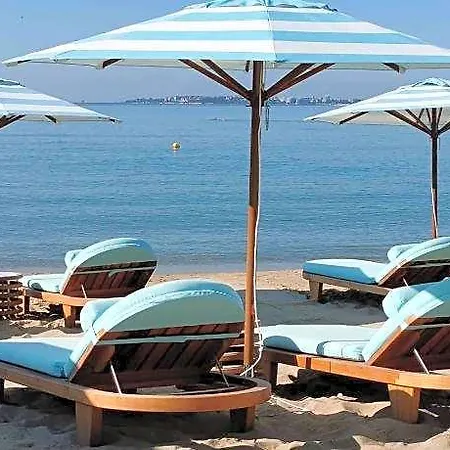 Marty's Beachfront Hotel 5*