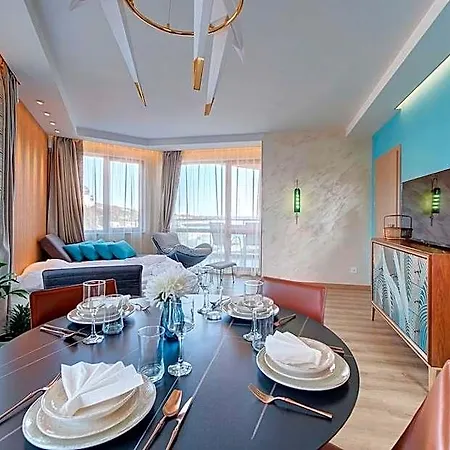 Marty's Beachfront Hotel 5*