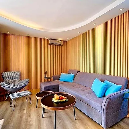 Marty's Beachfront Hotel 5*